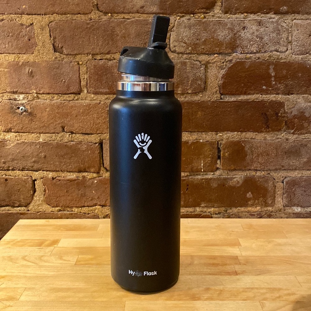 40 oz Black Hyrdoflask